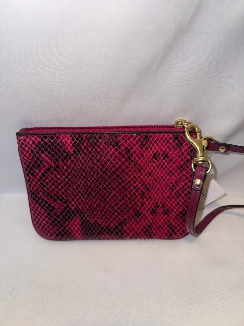 NWT Coach Raspberry Python Leather Wristlet Model F50162 Wristlet - Picture 4 of 8
